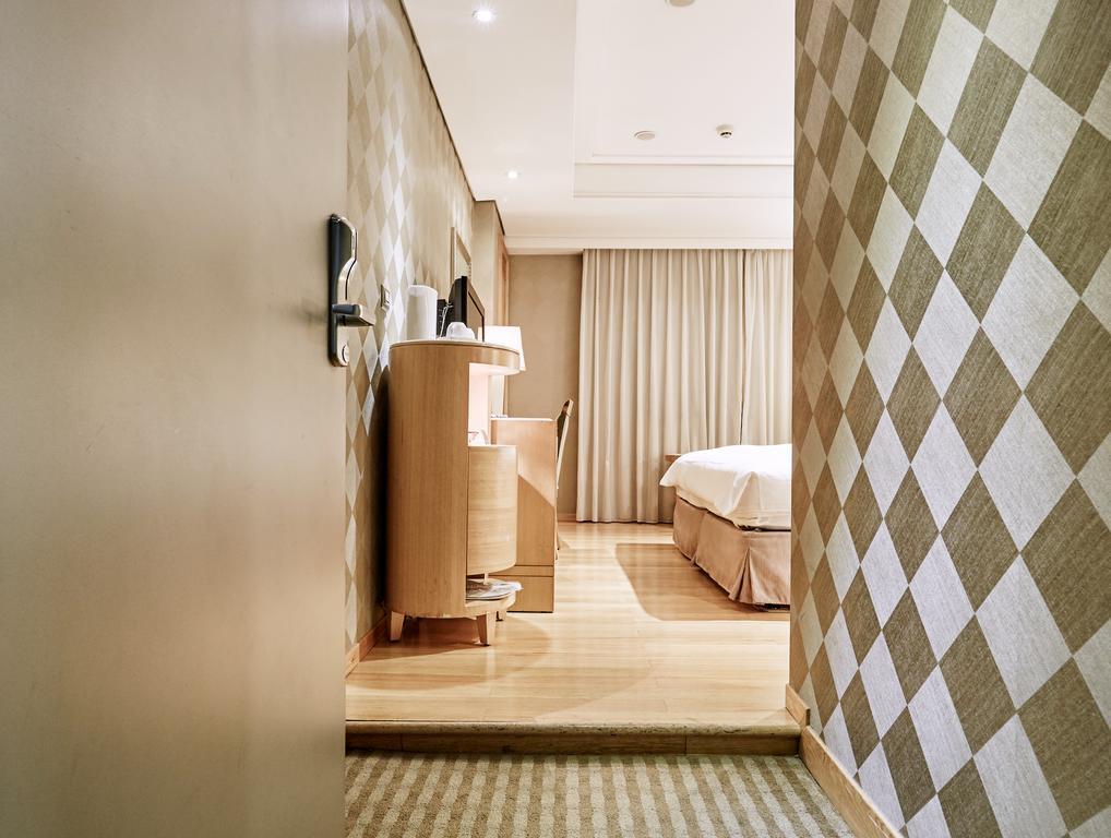 Beauty Hotels - Hsuanmei Boutique Taipei Exterior photo