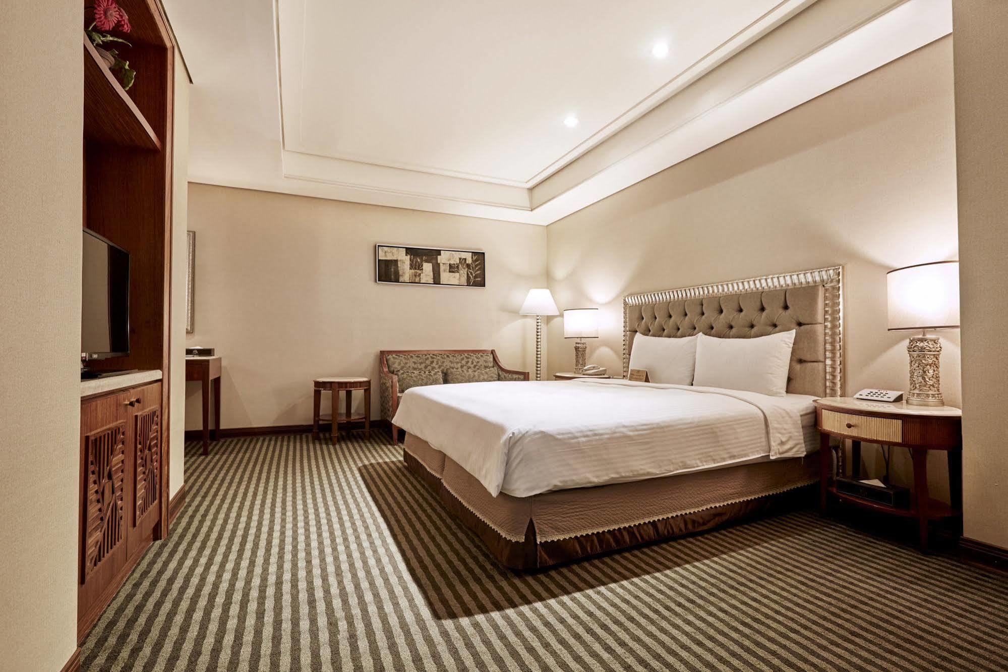 Beauty Hotels - Hsuanmei Boutique Taipei Exterior photo